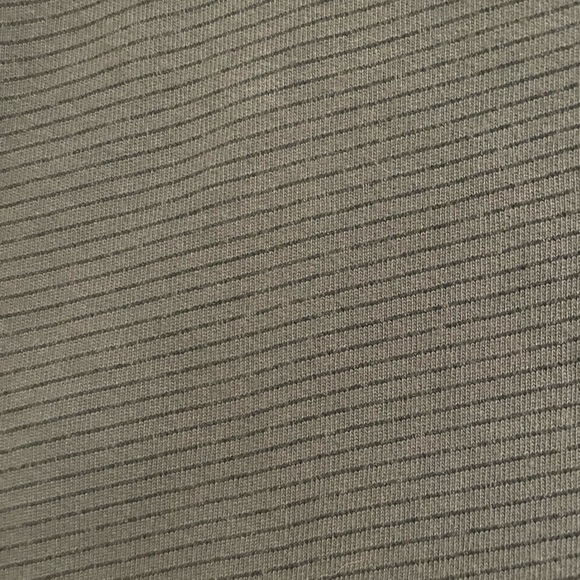 Monrow Ruffle Sweatshirt - Picture 3 of 4